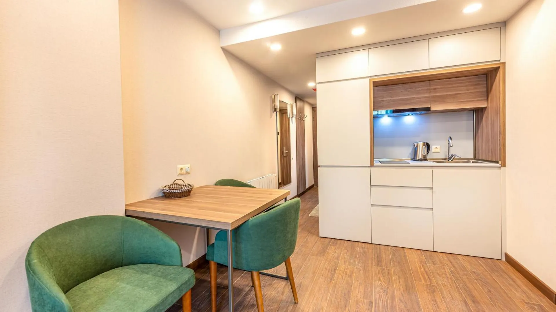 Rainbow Residence Batumi Apartment