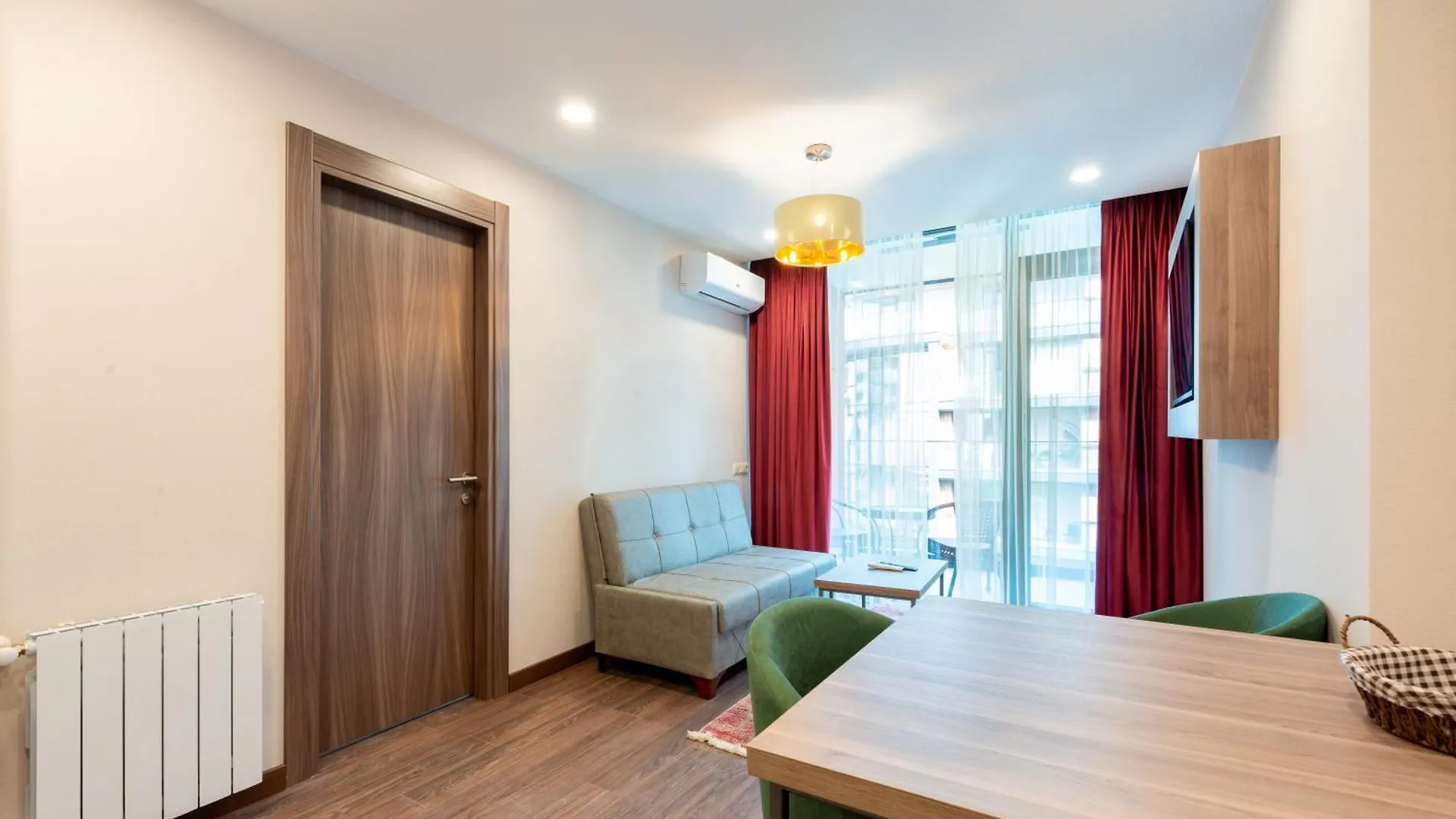 Rainbow Residence Batumi Apartment