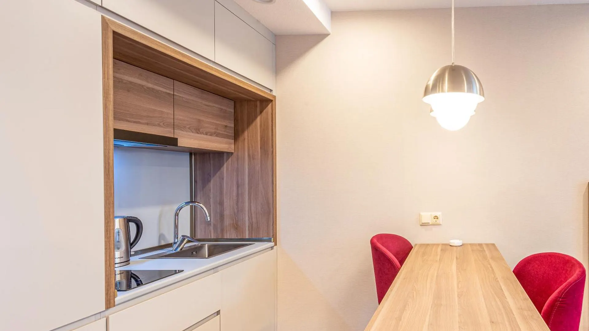 Rainbow Residence 바투미