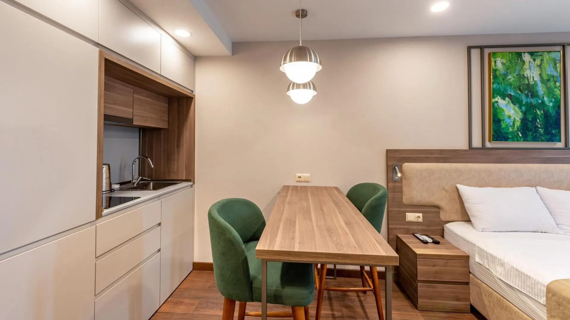 Rainbow Residence 바투미