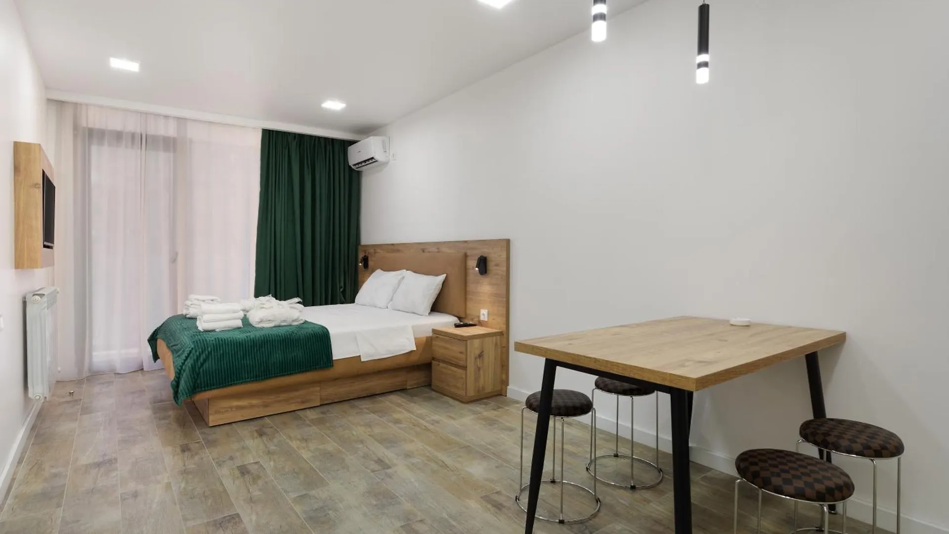 Rainbow Residence Batumi 0*,